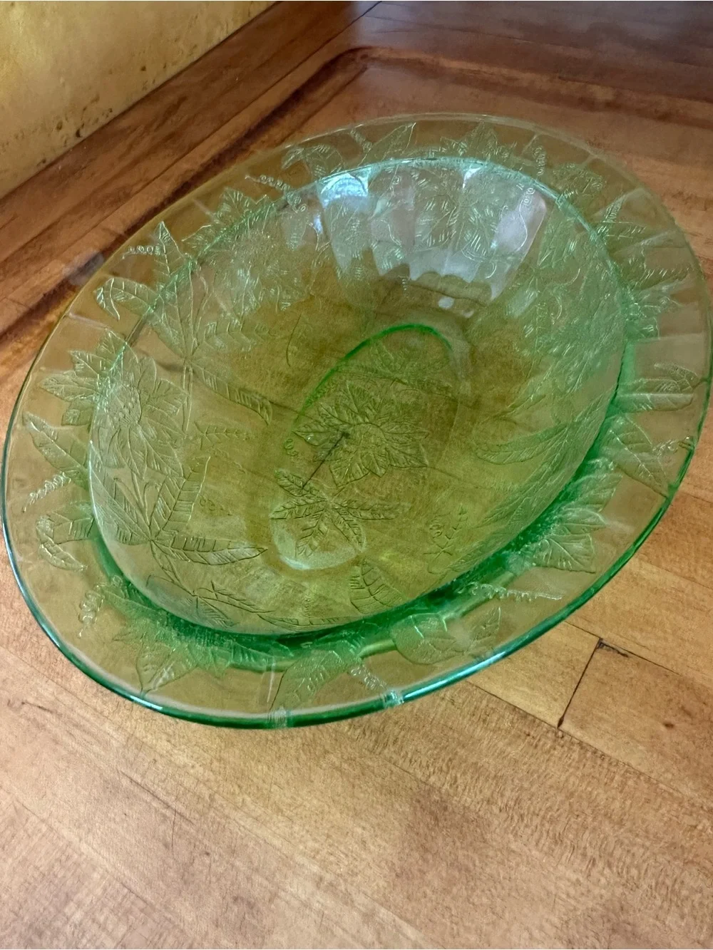 Jeanette’s Glass Ponsettia Uranium Glass Oval Bowl